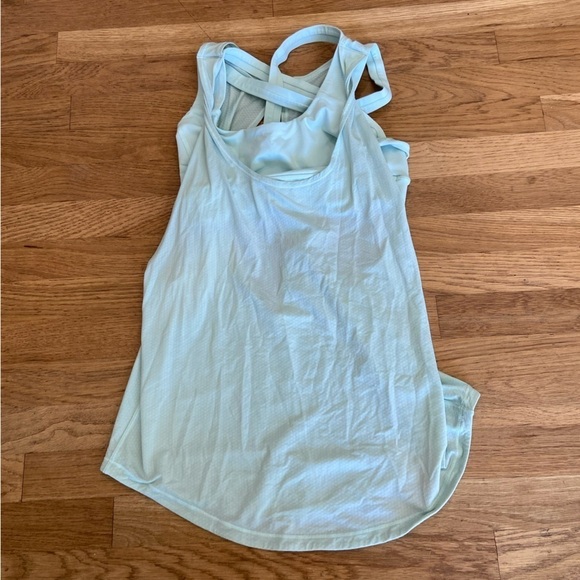 Lululemon ready to go twist tank size 4 - Picture 5 of 7
